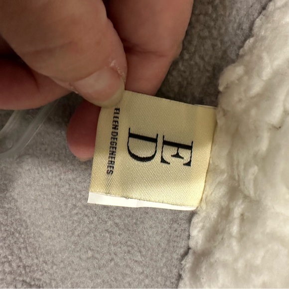 NWT dog jacket - Picture 14 of 15